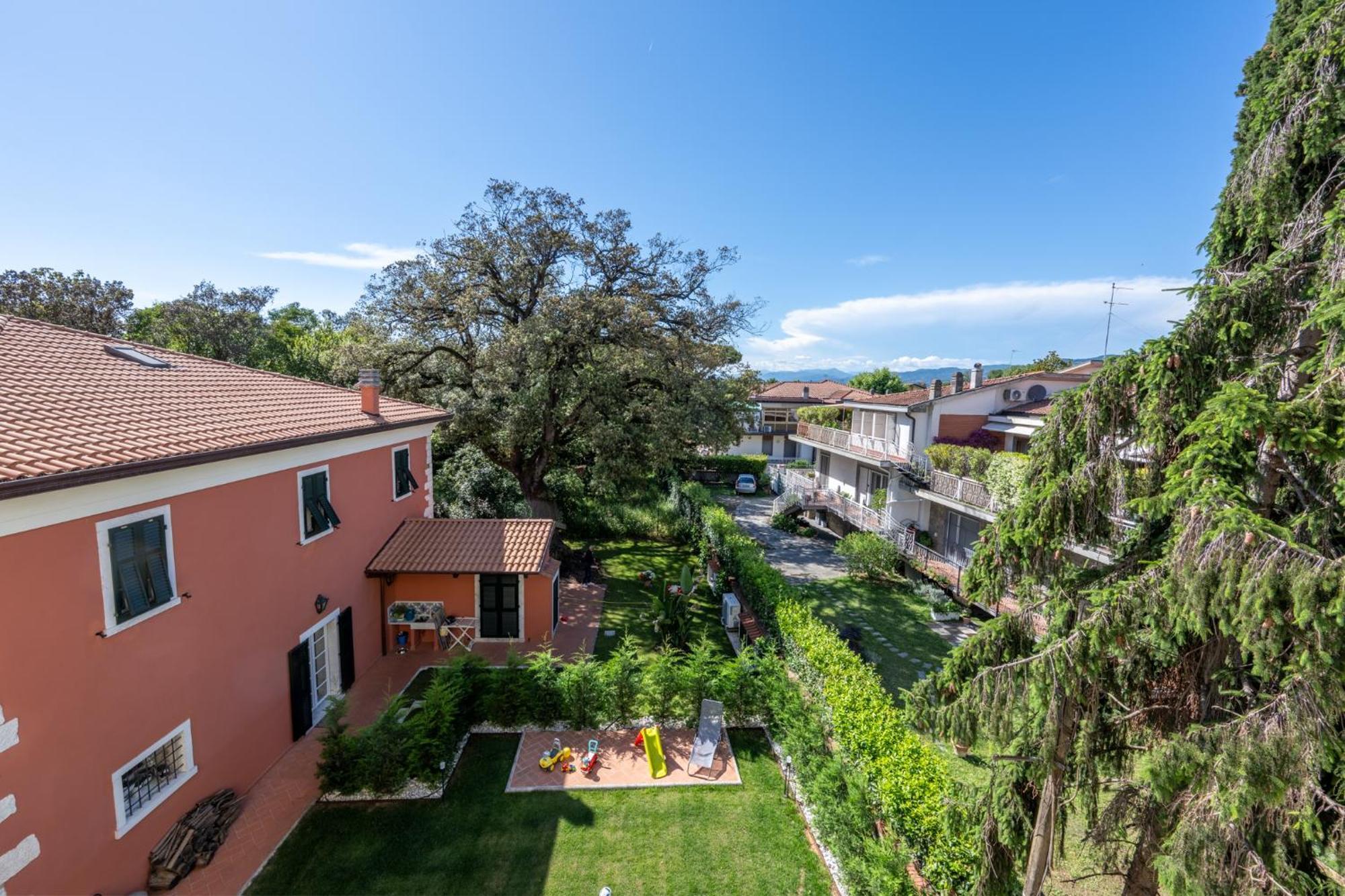 Appartement New Luxury 2Bdr Terrace, Views, Ac à Marina Di Carrara Extérieur photo
