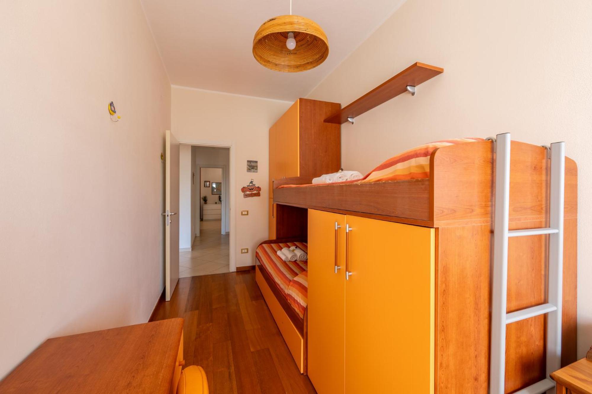 Appartement New Luxury 2Bdr Terrace, Views, Ac à Marina Di Carrara Extérieur photo